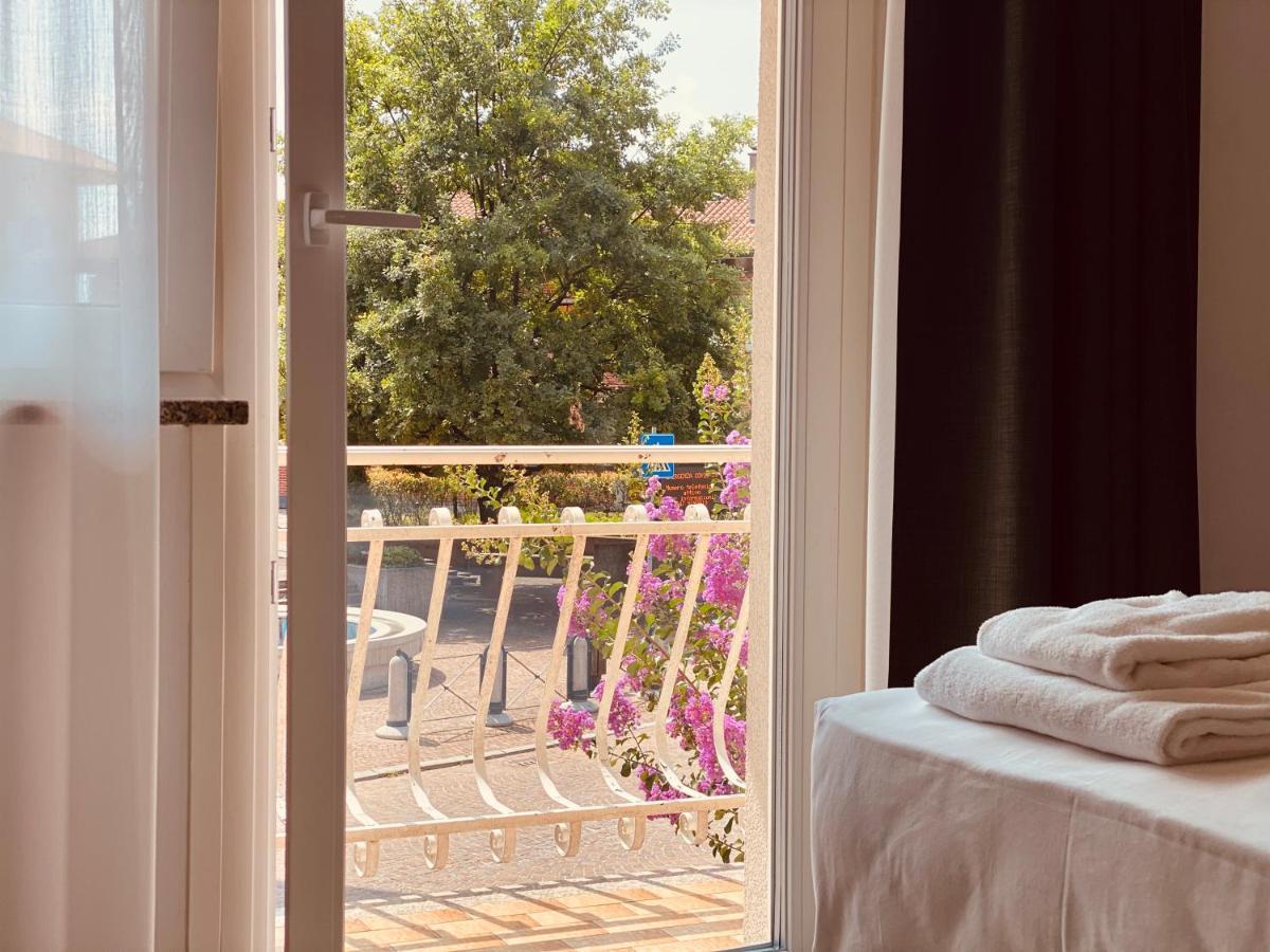 Hotel Riviera *